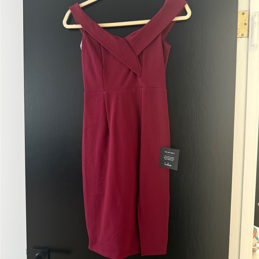 Sleeveless Off-Shoulder Burgundy Sheath Dress